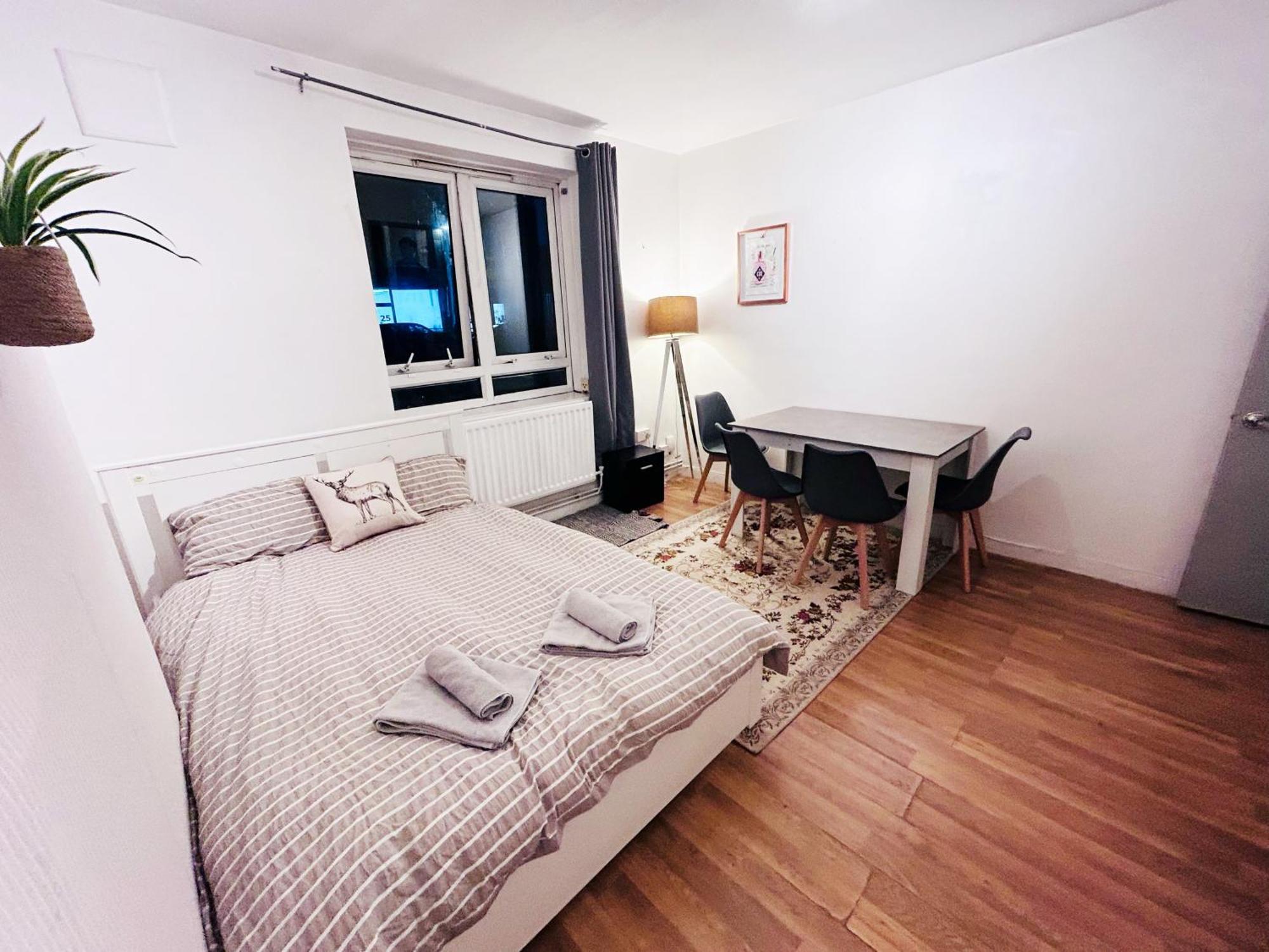 Spacious Flat With 2 To 3 Bedrooms In Central ロンドン エクステリア 写真